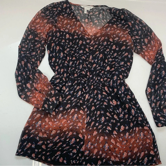 BCBG Romper XS Long Sleeve  Printed Semi Sheer Lined  Pockets V Neck - Picture 7 of 12